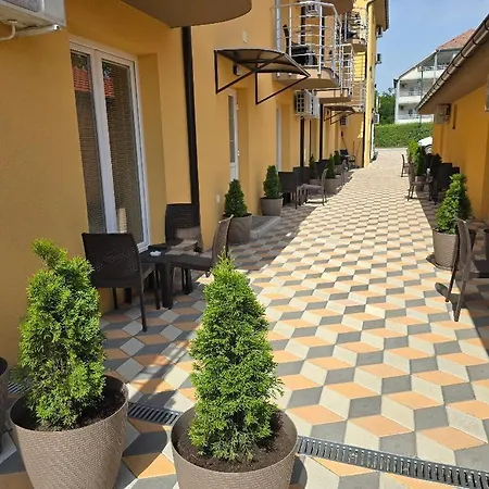 Prenociste Jezerske Zvezde Veliko Gradište