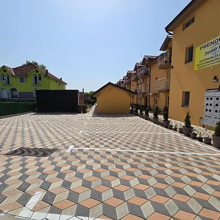 Prenociste Jezerske Zvezde * Veliko Gradište