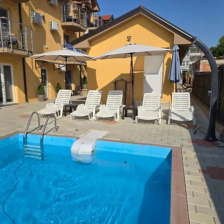 Prenociste Jezerske Zvezde Daire